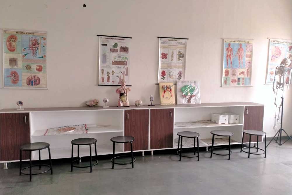 Biology Lab @ Shri Guru Ravidass Public School, Chuharwali, Jalandhar